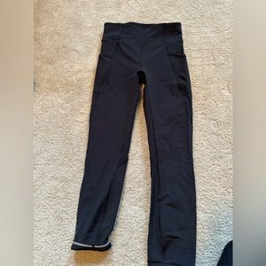 Lululemon 7/8 running tight size 4